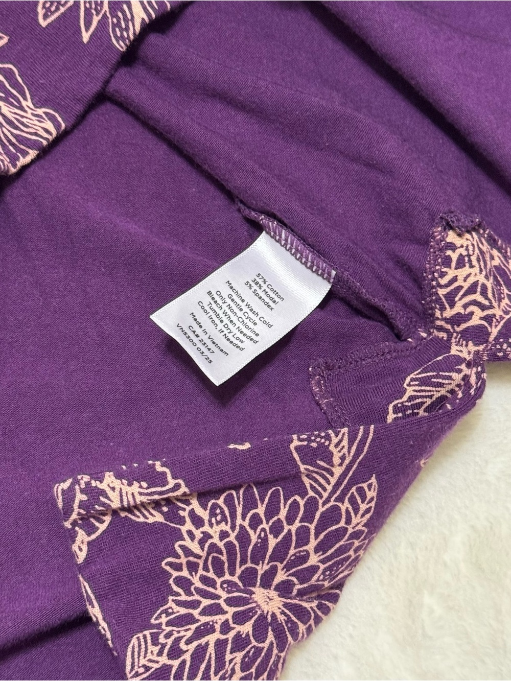 T By Talbots Long Sleeve T-Shirt Top Purple Floral Multi Color Stretch Size Lp - Picture 8 of 8